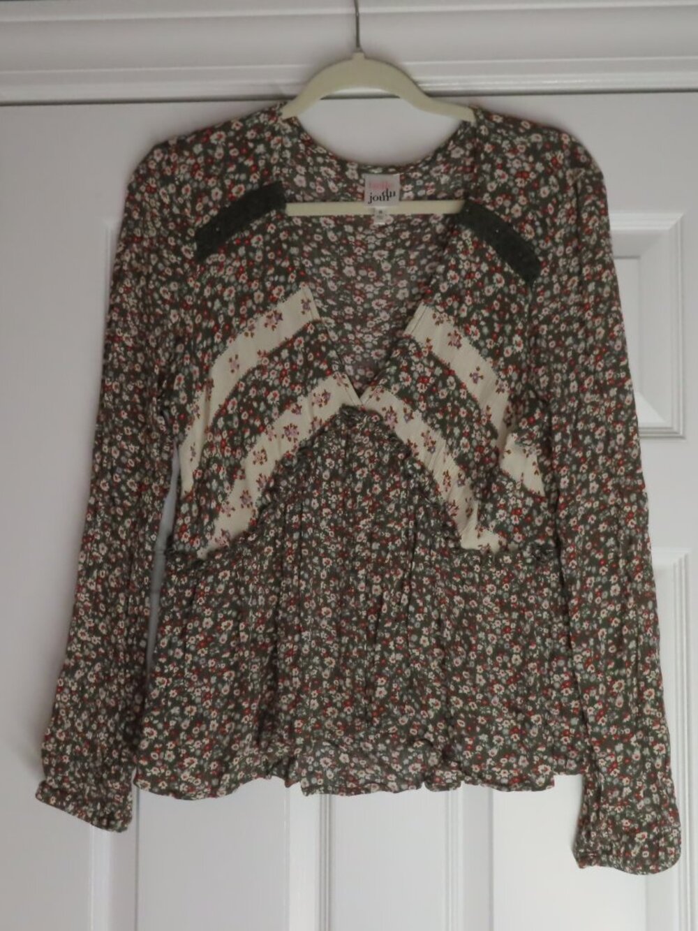 Belle Du Jour Cottagecore V neck long sleeve pullover top floral XL Prairie